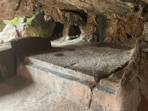 Q’enqo: Rituales y Adoración a la Tierra